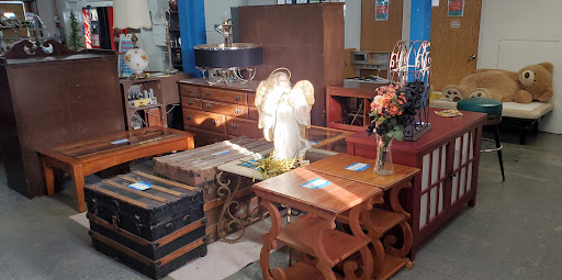 Thrift Store «St. Vincent de Paul Thrift Store», reviews and photos, 4009 S 56th St, Tacoma, WA 98409, USA