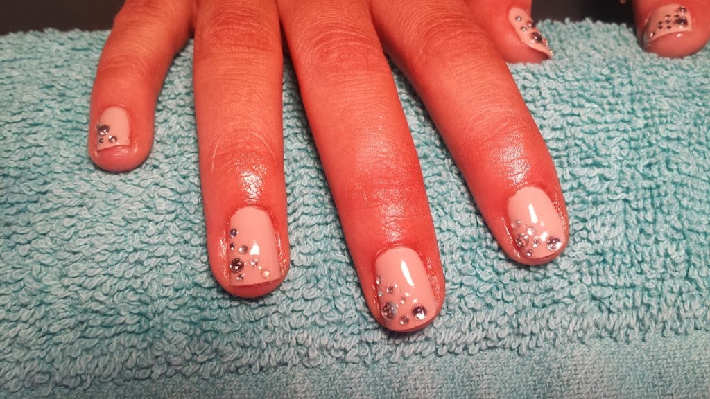 Eternellé Beauté Full Service Salon & Spa 52627