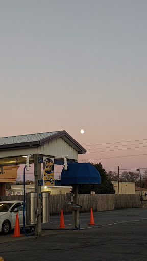 University Car Wash en Salisbury