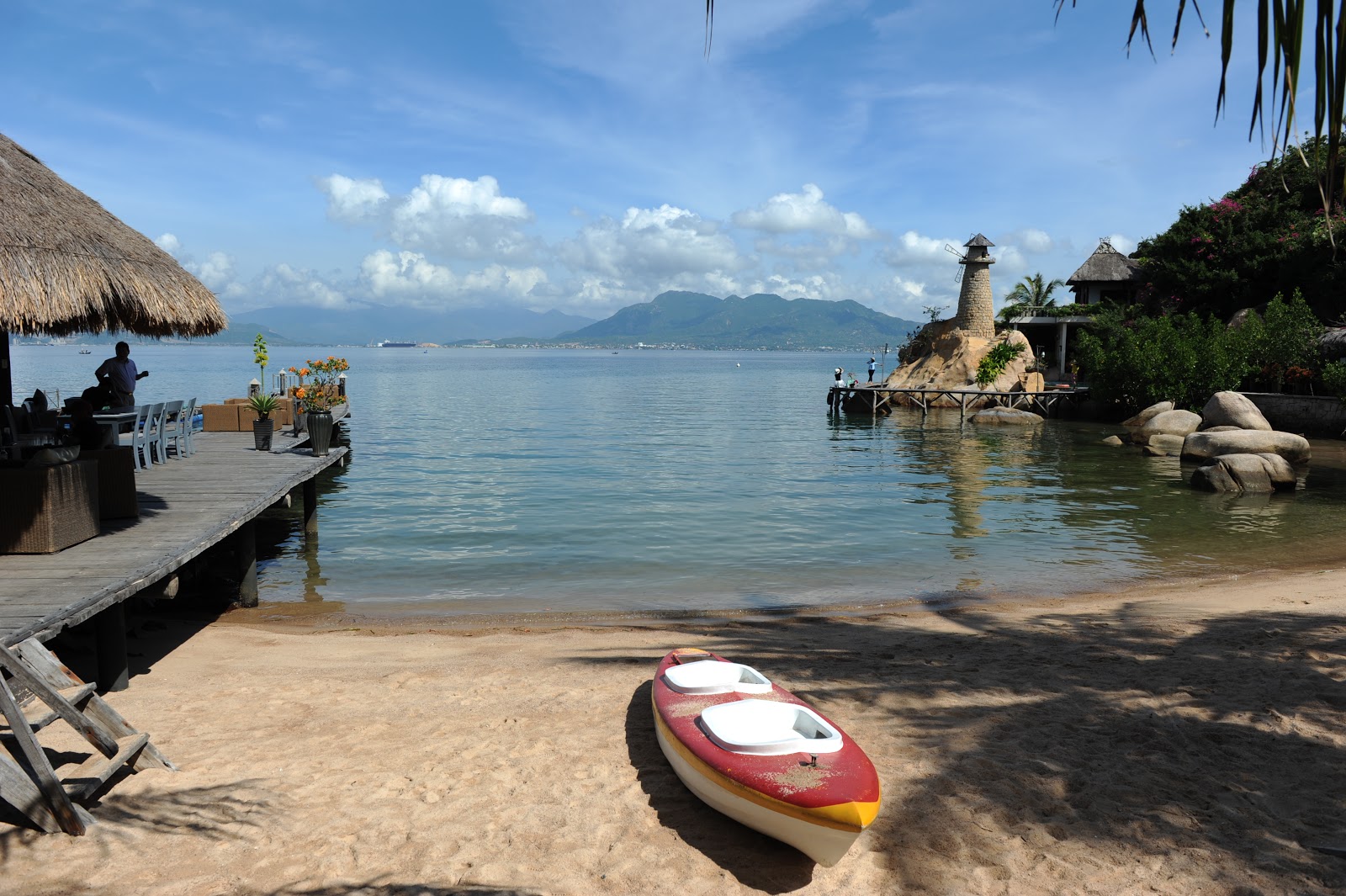Ngoc Suong Beach'in fotoğrafı ve güzel manzarası