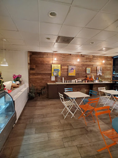 Bakery «Oui Desserts», reviews and photos, 3411 Kirby Dr, Houston, TX 77098, USA