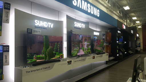 Electronics Store «Best Buy», reviews and photos, 350 W Army Trail Rd, Bloomingdale, IL 60108, USA