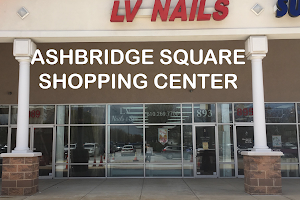 LV Nails And Spa Dowingtown image