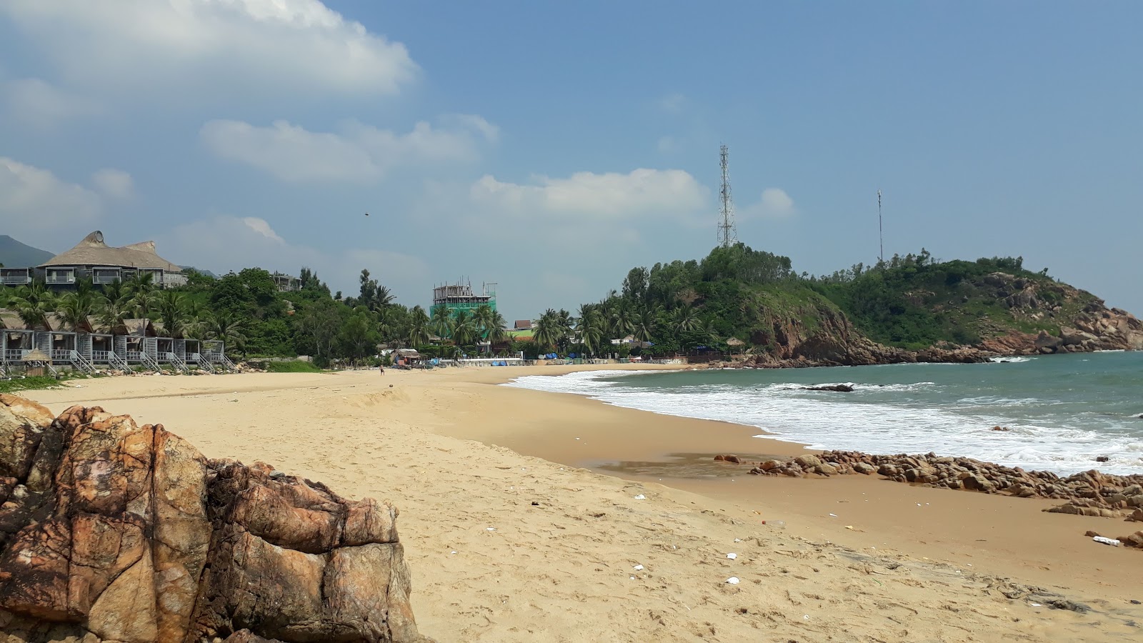 Foto di Bai Xep Beach area parzialmente alberghiera