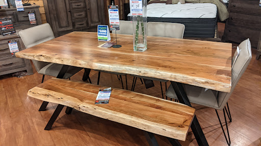 Furniture Store «Muenchens Furniture», reviews and photos, 5005 Cincinnati Brookville Rd, Hamilton, OH 45013, USA