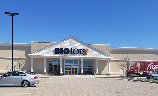 Big Lots, 90 Shops at 5 Way, Plymouth, MA 02360, USA, 
