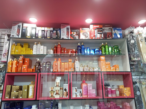 Beauty Supply Store «BSW BEAUTY SUPPLY MATTAPAN», reviews and photos, 1595 Blue Hill Avenue, Mattapan, MA 02126, USA