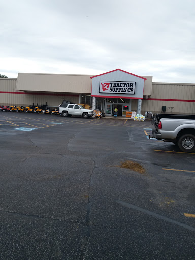 Home Improvement Store «Tractor Supply Co.», reviews and photos, 69080 M-66, Sturgis, MI 49091, USA