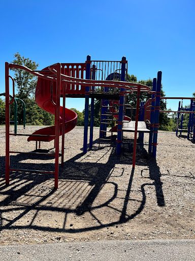 Memorial Park «Captain Stephen Olney Memorial Park», reviews and photos, Smithfield Rd, North Providence, RI 02904, USA