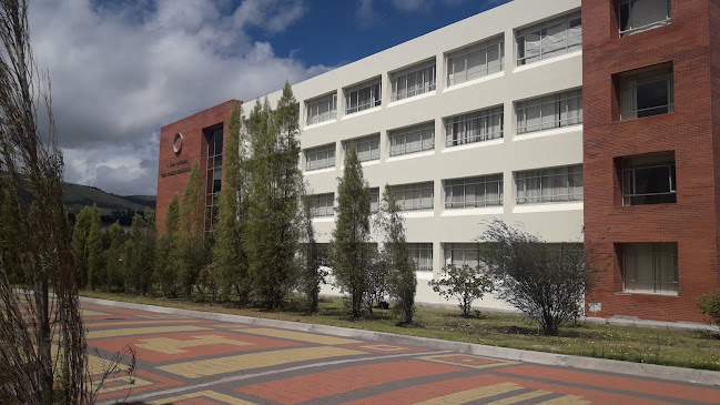 ESPE Campus Belisario Quevedo - Escuela