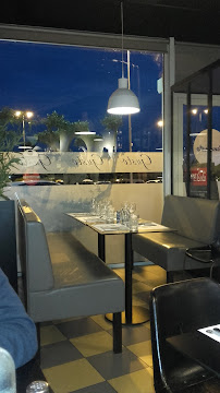 Atmosphère du Restaurant italien Brasserie Gusto Villeneuve-les-Béziers à Villeneuve-lès-Béziers - n°10