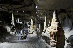 Erdmannshöhle image