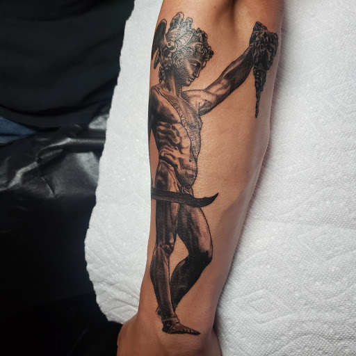 The Séance Tattoo Parlor