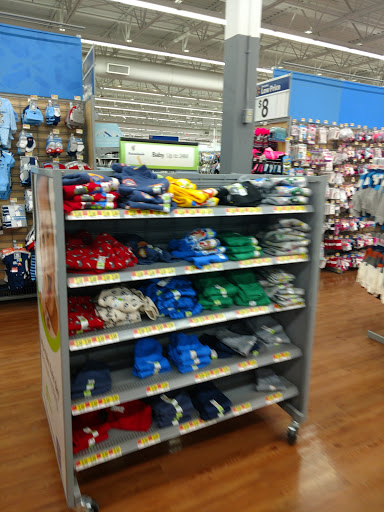 Department Store «Walmart Supercenter», reviews and photos, 9190 Highland Rd, White Lake, MI 48386, USA