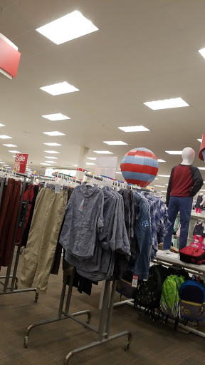Department Store «Target», reviews and photos, 100 Willow St, Farmingdale, NY 11735, USA
