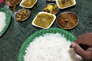 BABU BHAI HOTEL chicken and mutton biryani image