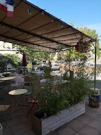 Atmosphère du Restaurant Bar des Amis à Villars - n°3