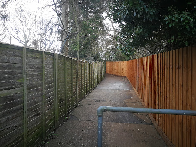 Comments and reviews of Foxhall Fencing