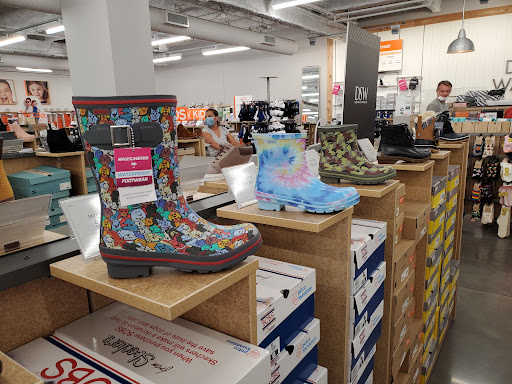 Craft Store «Hobby Lobby», reviews and photos, 290 Hawthorn Village Commons, Vernon Hills, IL 60061, USA