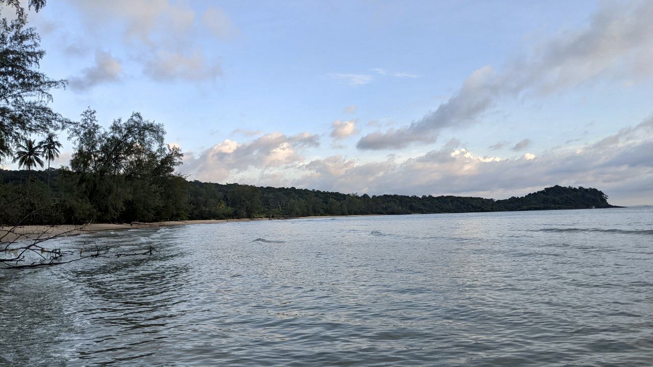Foto av Sixth Beach med hög nivå av renlighet