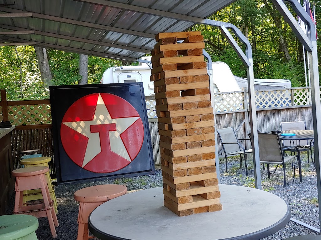 B-Man's 140 Tavern 01564