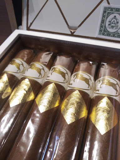 Tobacco Shop «Tobacco Town», reviews and photos, 17108 Fort St, Riverview, MI 48193, USA