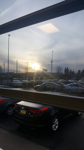 Used Car Dealer «Dave Morton Auto Sales», reviews and photos, 270 Lancaster Dr NE, Salem, OR 97301, USA