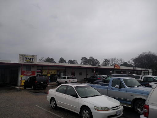 Tire Shop «Top-Notch Tire and Auto Center», reviews and photos, 404 W Williamsburg Rd, Sandston, VA 23150, USA