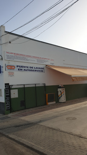 Man Car: Taller de Mecánica, Lavado y Engranaje de Automóviles en Olvera, Cádiz