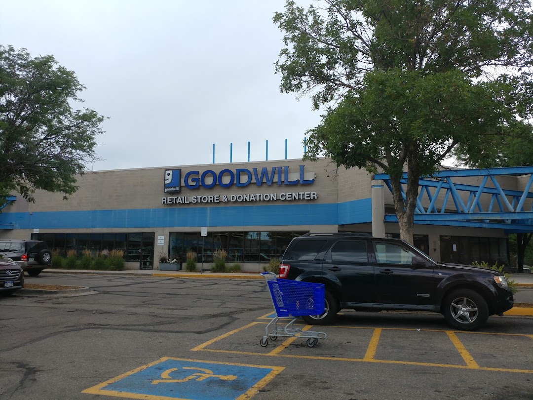 Goodwill Aurora - Iliff DONATIONS ACCEPTED 9AM-8PM MON-SAT & 9AM-7PM SUN