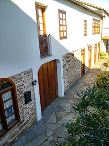 Casa Benaxo Estrada Escairón, 15, 27543 Currelos, Lugo, España