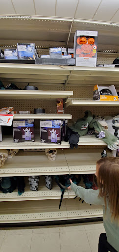 Discount Store «Big Lots», reviews and photos, 16100 E 10 Mile Rd, Eastpointe, MI 48021, USA