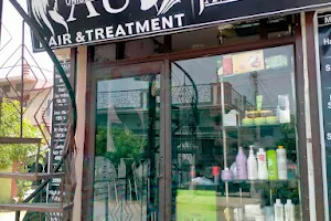 A U Unisex Salon image