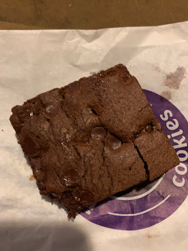 Cookie Shop «Insomnia Cookies», reviews and photos, 1804 E North Ave, Milwaukee, WI 53202, USA