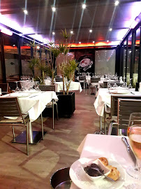 Atmosphère du Restaurant Le Poisson d'Argent à Bandol - n°10