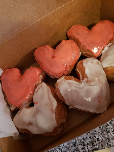 Donut Shop «Country Style Donuts», reviews and photos, 4300 Williamsburg Rd, Richmond, VA 23231, USA