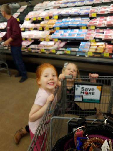 Grocery Store «Kroger», reviews and photos, 120 S Memorial Dr, New Castle, IN 47362, USA