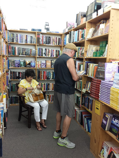 Book Store «Half Price Books», reviews and photos, 10201 University Ave, Clive, IA 50325, USA