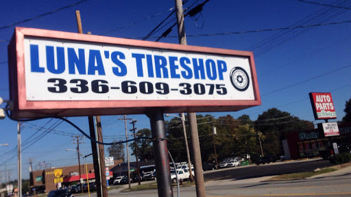 Luna's tire shop