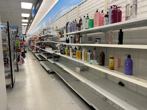 Clothing Store «Ross Dress for Less», reviews and photos, 12115 Biscayne Blvd, North Miami, FL 33181, USA