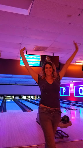 Bowling Alley «Brunswick Zone Heather Ridge Lanes», reviews and photos, 2200 S Peoria St, Aurora, CO 80014, USA