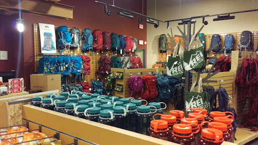 Camping Store «REI», reviews and photos, 710 S Rampart Blvd, Las Vegas, NV 89145, USA