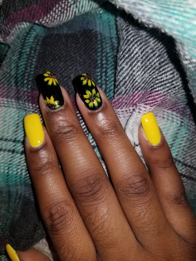 Fashion Nails 63703