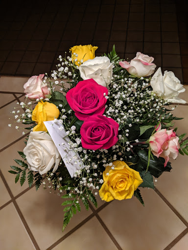 Florist «Flower Peddler», reviews and photos, 38350 Garfield Rd, Charter Twp of Clinton, MI 48038, USA