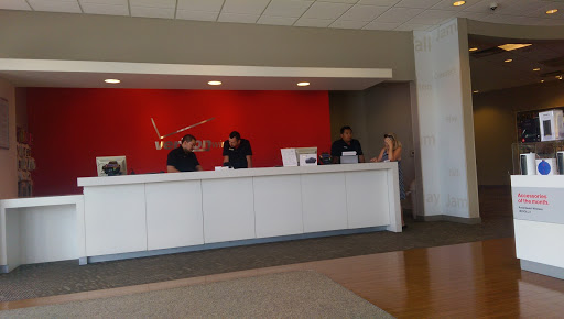 Cell Phone Store «Verizon», reviews and photos, 2802 Interstate 35 Frontage Rd h, New Braunfels, TX 78130, USA