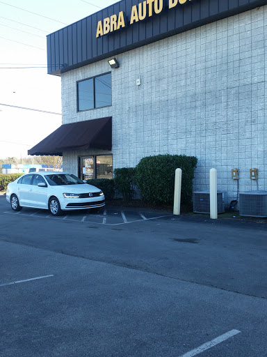 Auto Body Shop «ABRA Auto Body & Glass», reviews and photos, 1473 Gallatin Pike N, Madison, TN 37115, USA