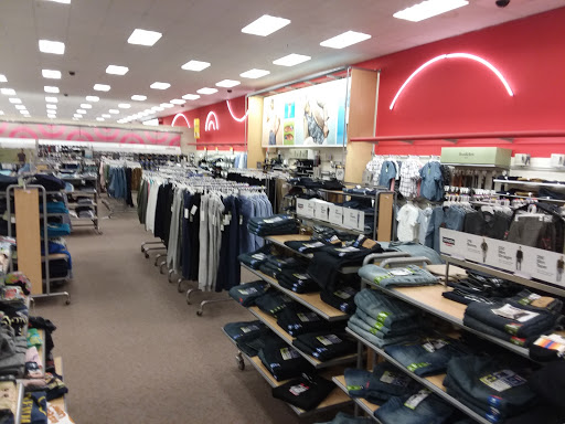 Department Store «Target», reviews and photos, 3535 Steelyard Dr, Cleveland, OH 44109, USA