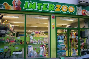 Interzoo Pedro Teixeira - Madrid 🐶🐱🐭 Peluquería Canina | Productos para mascotas | Comprar pienso para perros y gatos image