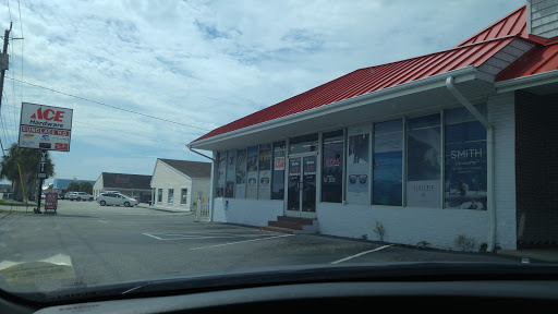 Hardware Store «Bame Ace Hardware», reviews and photos, 1021 N Lake Park Blvd, Carolina Beach, NC 28428, USA