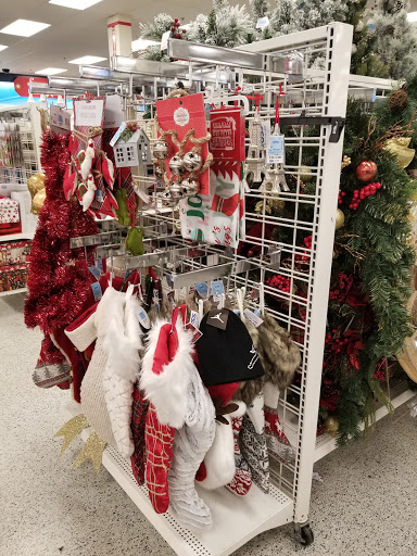 Clothing Store «Ross Dress for Less», reviews and photos, 2327 Street Rd, Bensalem, PA 19020, USA